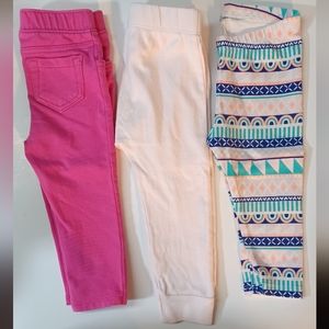 #0043 Set of pants(3 pcs) 18M for girls Brands & colors assorted.